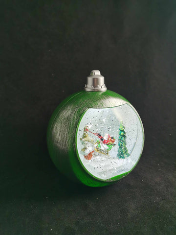 LED WATER GREEN BALL SANTA